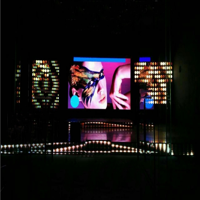 Popular B series Led Display Cabinet  Rental Video Wall High Refresh Waterproof Rental Display|ZHANXIN China